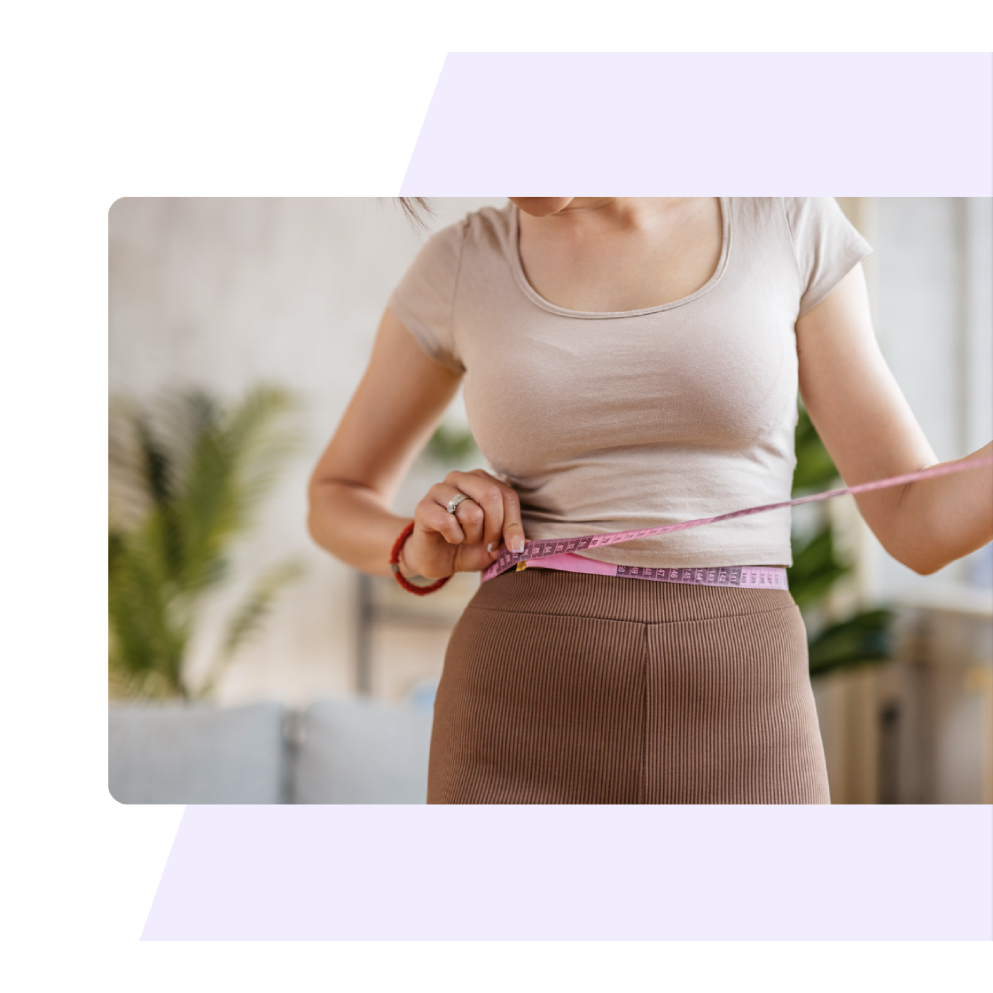  Featured image: A woman using a measuring tape to take her body measurements. - 